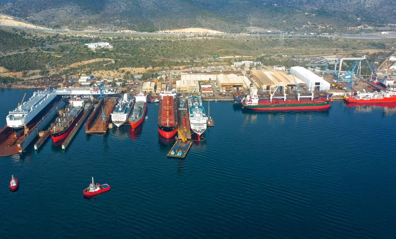 ONEX Elefsis Shipyard floating docks in Eleusis Bay